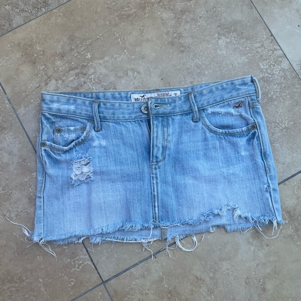 Hollister low rise mini skirt